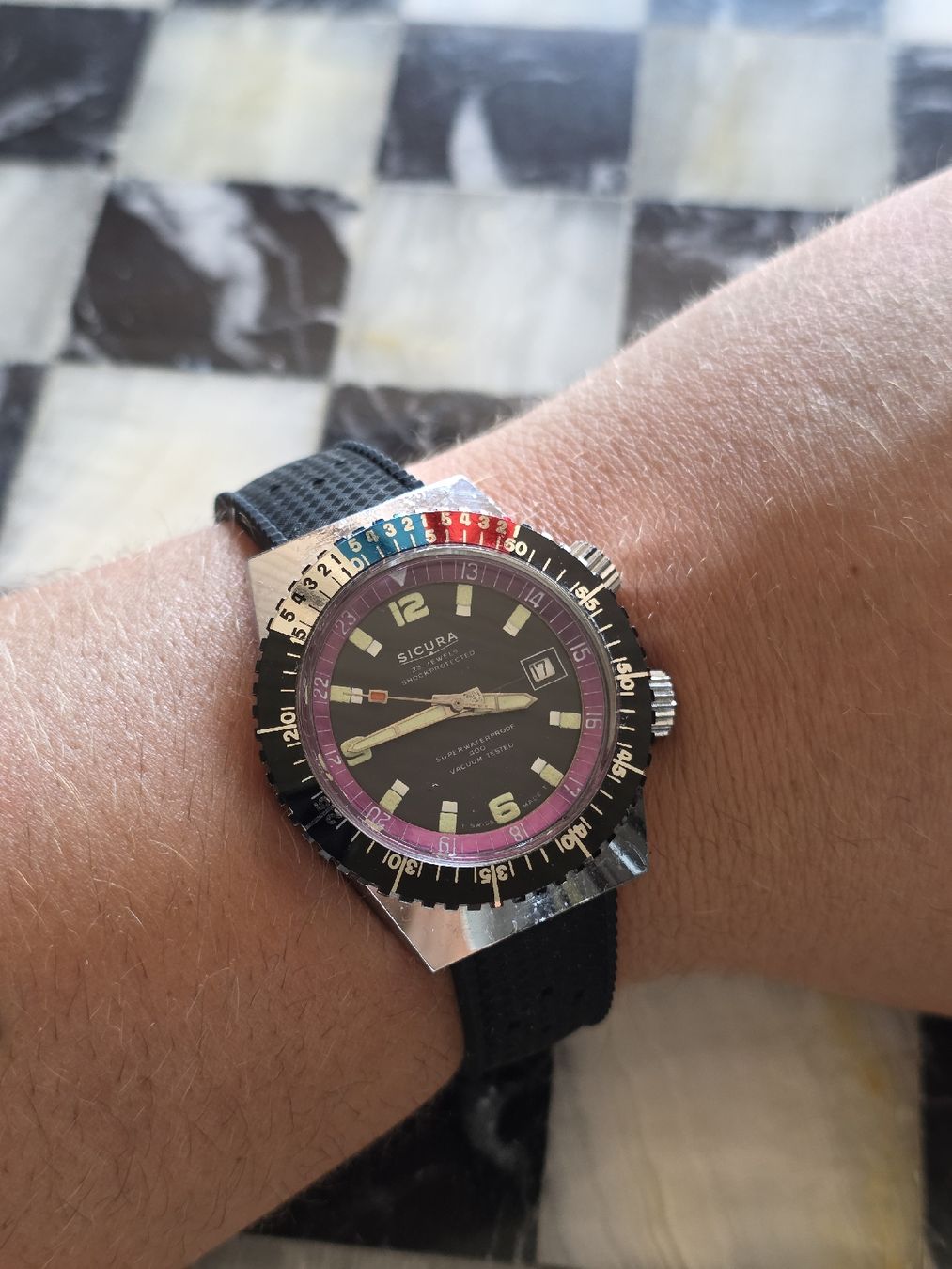 Sicura Orologi: Vintage Sicura Diver – Usato da Salmsach venduto da Vinted.by.Y.R 4