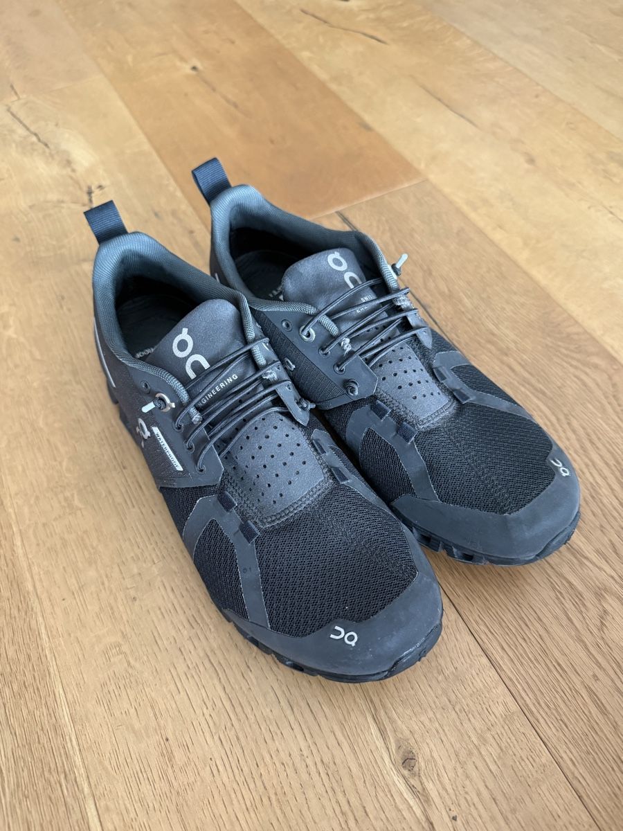 On Damenschuhe: ON Shoes GoreTex schwarz - Gr. 39 - top – Gebraucht aus Sargans von Rohan12 2