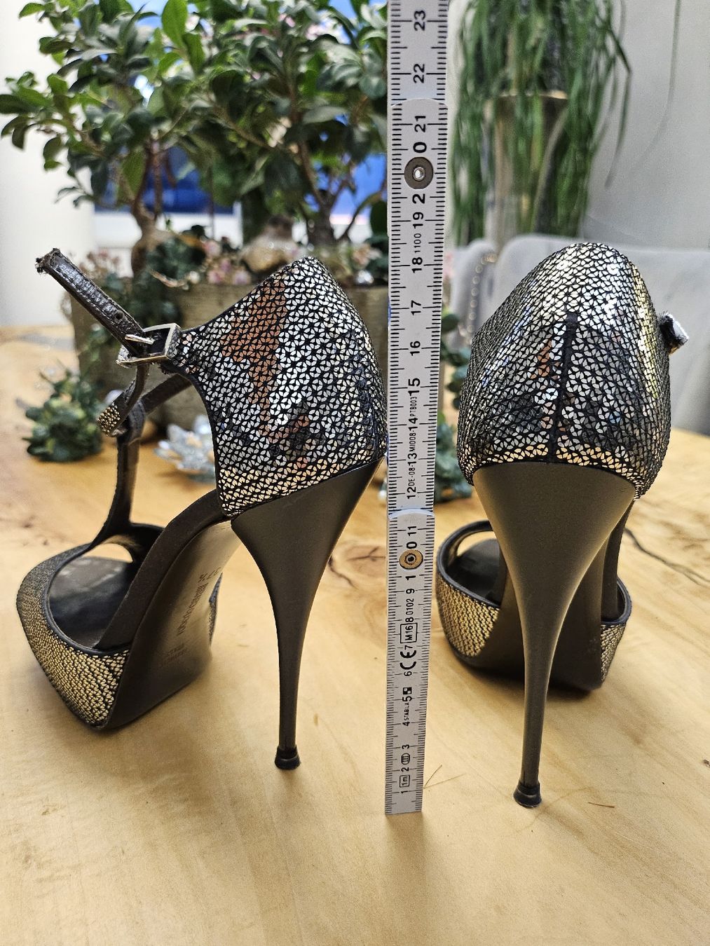 Roberto Cavalli Scarpe da donna: roberto cavalli Pumps / 38 – Nuovo (secondo la descrizione) da Rorschach venduto da twu_ckd9 1