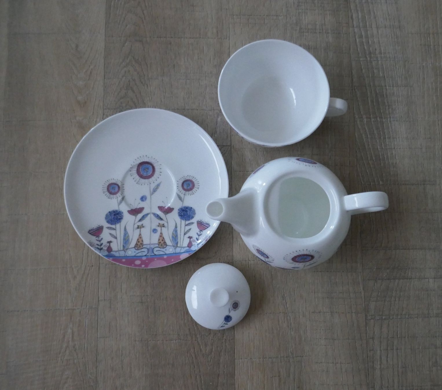 Teiere: Teekanne mit Tasse und Teller – Usato da Port venduto da uzuku 3
