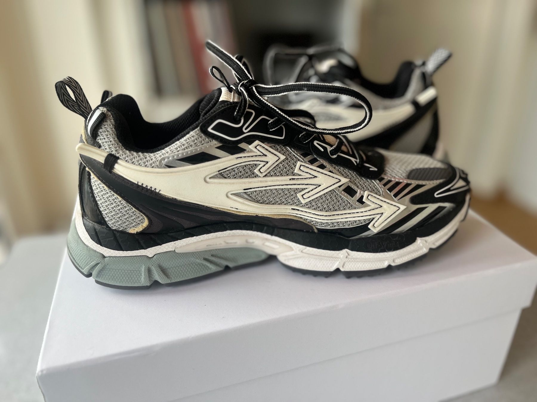 Off-White Scarpe da uomo: Off White "Be Right Back" grey/black - Size 42 – Nuovo (secondo la descrizione) da Luzern venduto da timoscog 2
