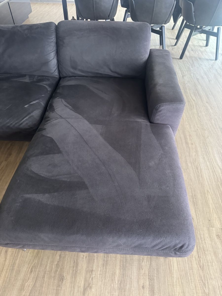 Divani: Grosses Ecksofa, dunkelgraues Microfaser, Top Zustand! – Usato da Schnottwil venduto da Garuso 1