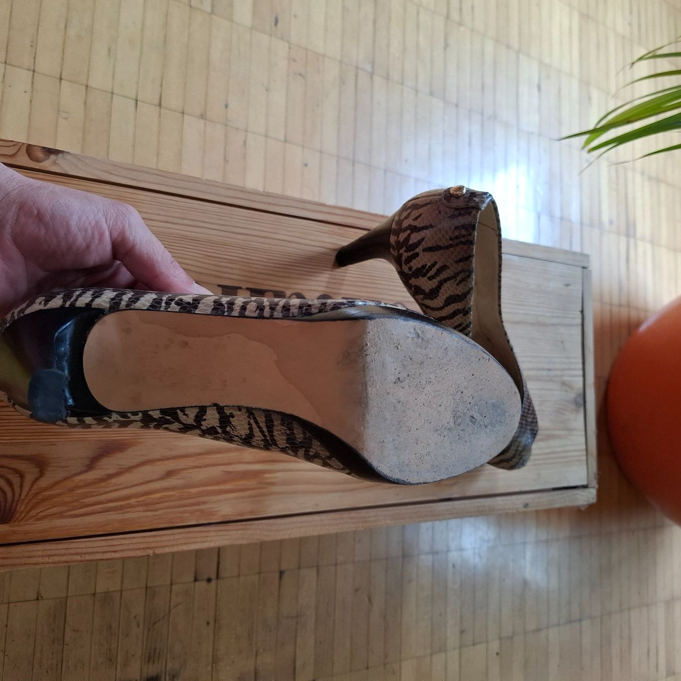 Stuart Weitzman Scarpe da donna: Pumps Schlangenmuster – Usato da st.gallen venduto da mona3 2