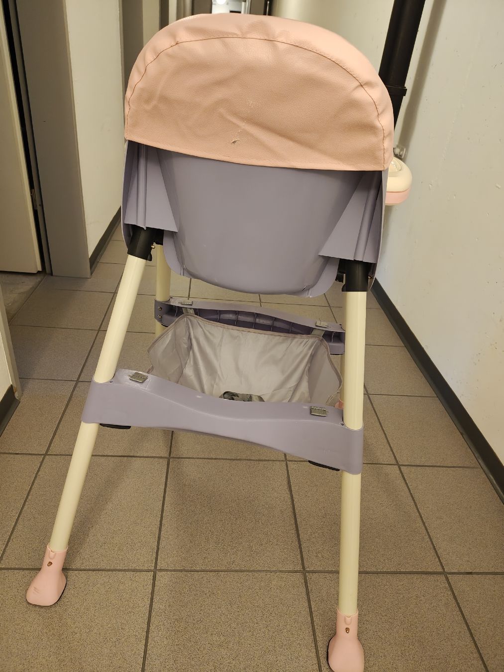 Seggioloni: Kinderhochstuhl mit Sitzverkleinerer rosa/grau – Usato da Wattwil venduto da nuz_v66l 4