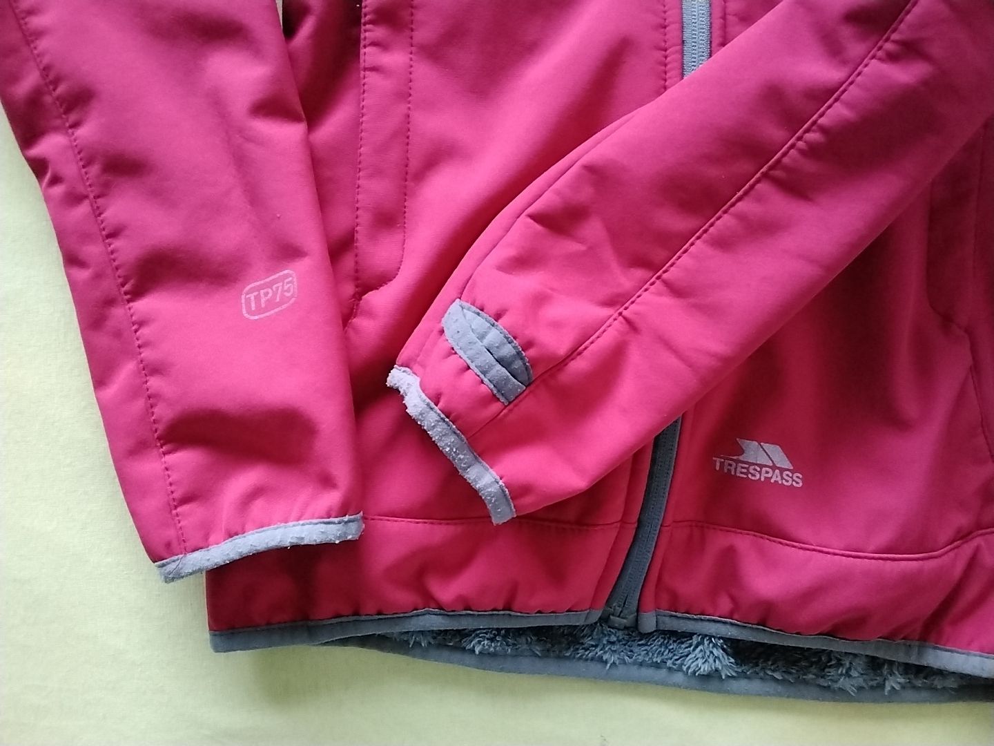 Jacken: Softshelljacke mit Teddyfutter Gr. S Damen Trespass – Gebraucht aus Balterswil von Meerdeern 2