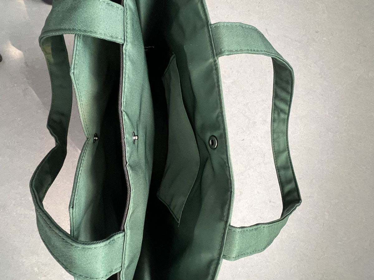 Prada Borse: Prada Beauty Tragetasche – Nuovo e nell'imballaggio originale da Uster venduto da SmartSales_zh 5