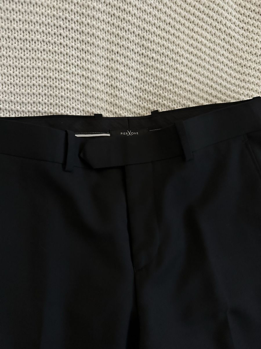 Costumes: Pier One Anzug Gr. 44 schwarz Tailoring – D'occasion à Reinach BL par Alles_muss_weg00 7