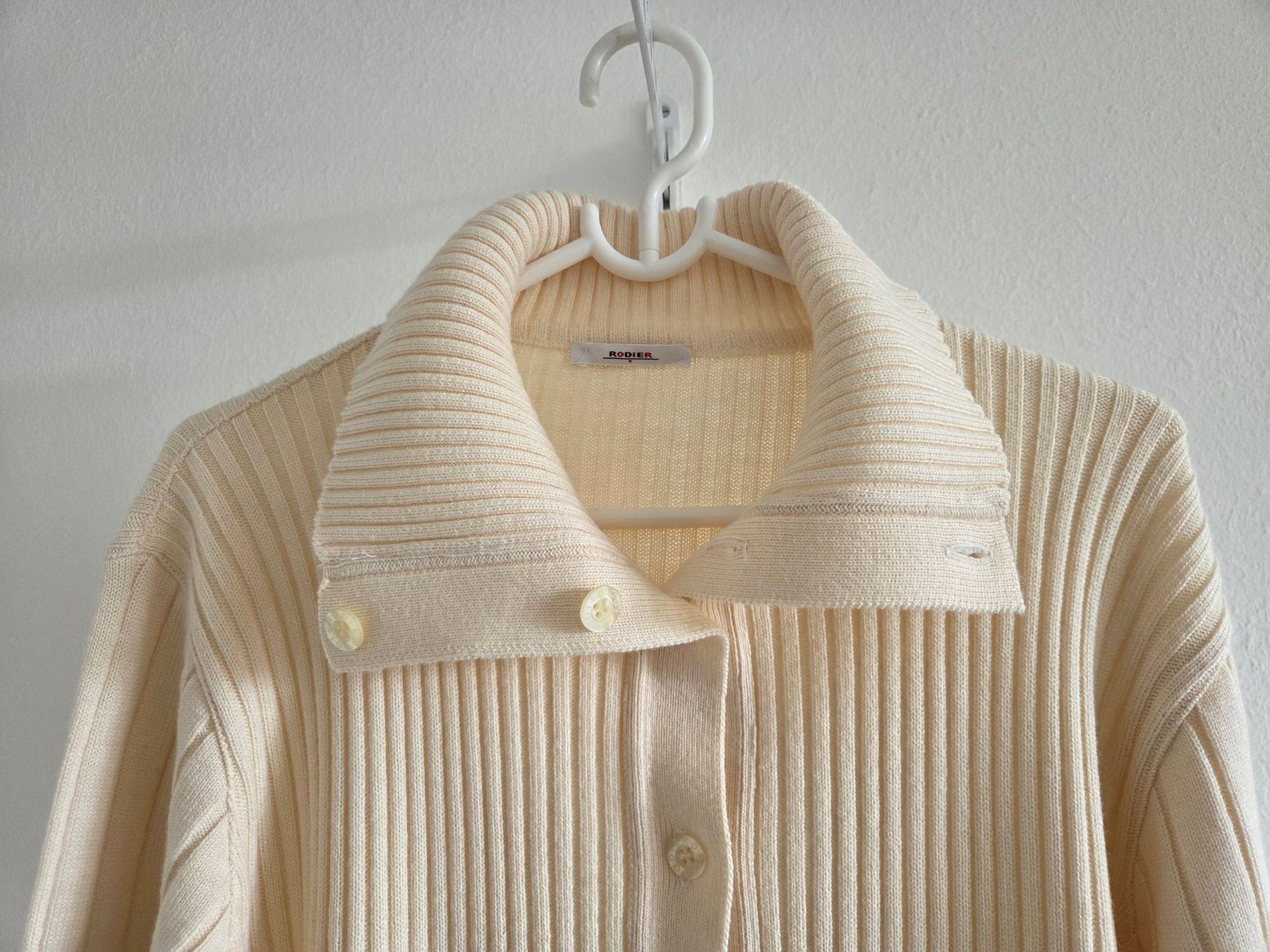 Vestes: Strickjacke von RODIER – D'occasion à Oberrieden par Smart570 3