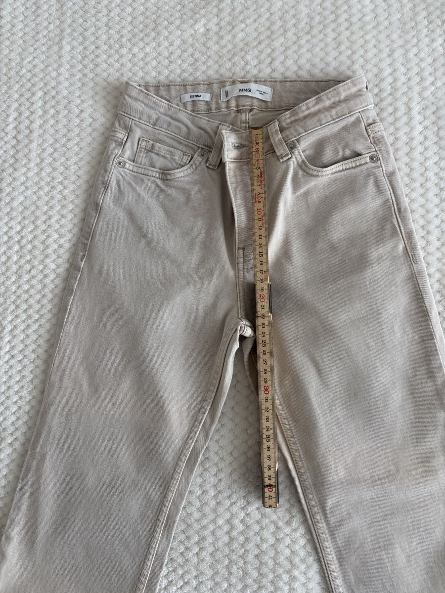 Mango Jeans: Mango Flared Jeans beige washed Look Gr. 34 – Usato da Tübach venduto da AldinaHuskic 2