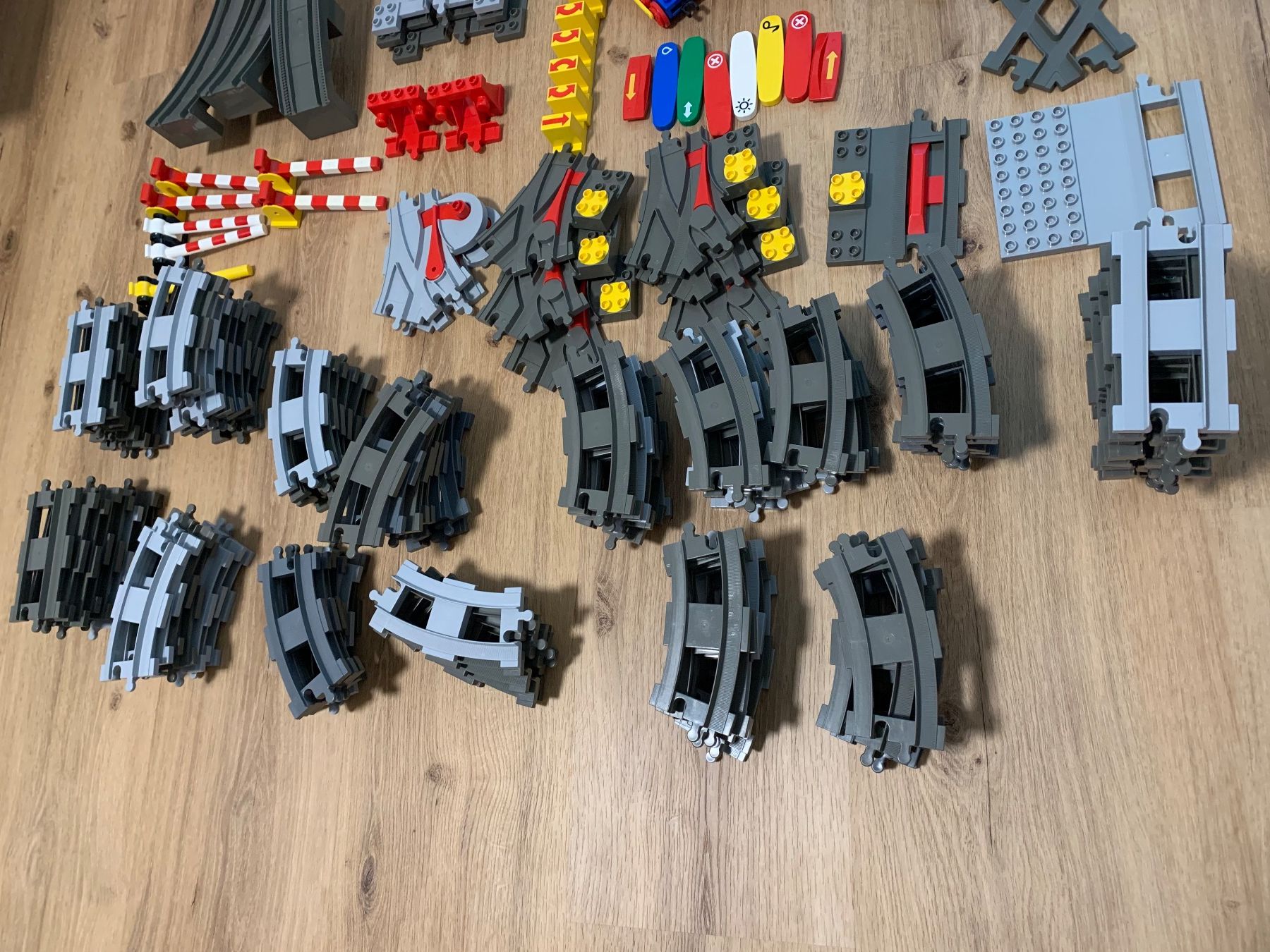 Lego Giocattoli: Duplo elektrische Eisenbahn – Usato da Reinach AG venduto da Renaultpower 4