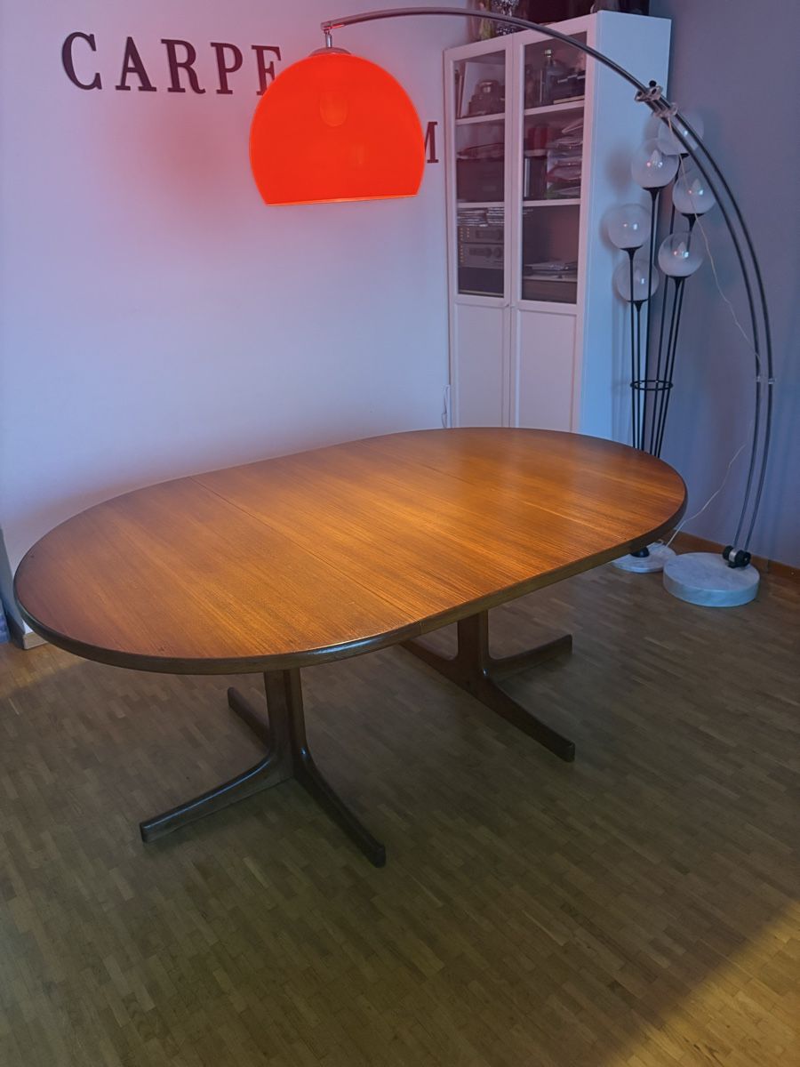 Tavoli: Grande table à manger Scandinave  – Usato da petit lancy venduto da FerreiraLuis 2
