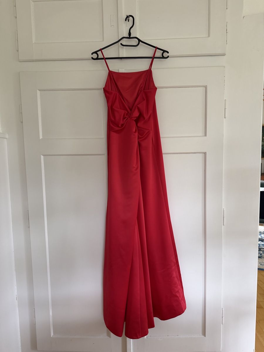Kleider: Vera Mont Abendkleid Rot Grösse 38 Used Condition – Gebraucht aus Sissach von mol_mjg8 1