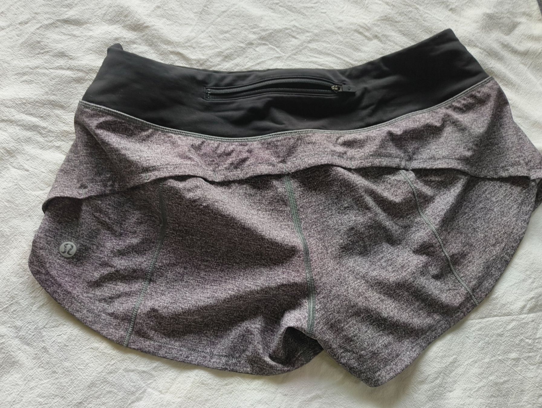 Lululemon Pantaloni: Lululemon Run Times Shorts gr 6 – Usato da Stein am Rhein venduto da DaOhana 5