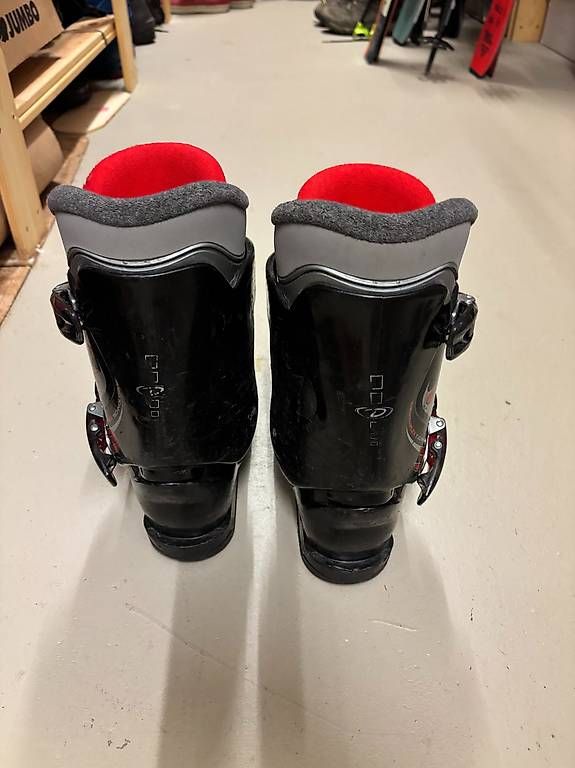 Scarpe per ragazzi: Kinder Ski Schuhe – Usato da Meilen venduto da larakuppel 2