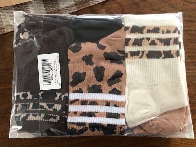 Calze: Socken Set 5 Packungen Tiermuster Leopard – Nuovo e nell'imballaggio originale da Oberwil BL venduto da scorpio70 1