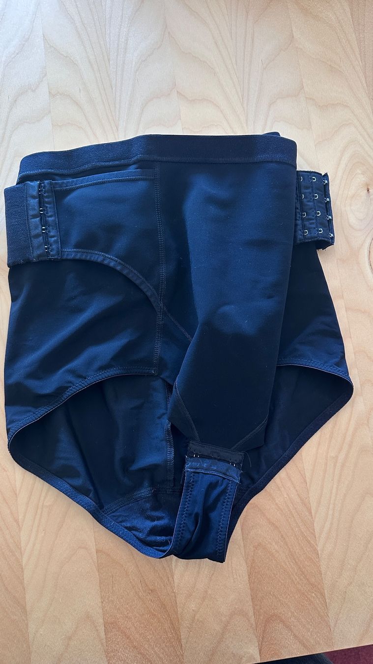 Altra biancheria intima: REBELT PANTY - Rückbildungshose – Usato da Basel venduto da van_7vxd