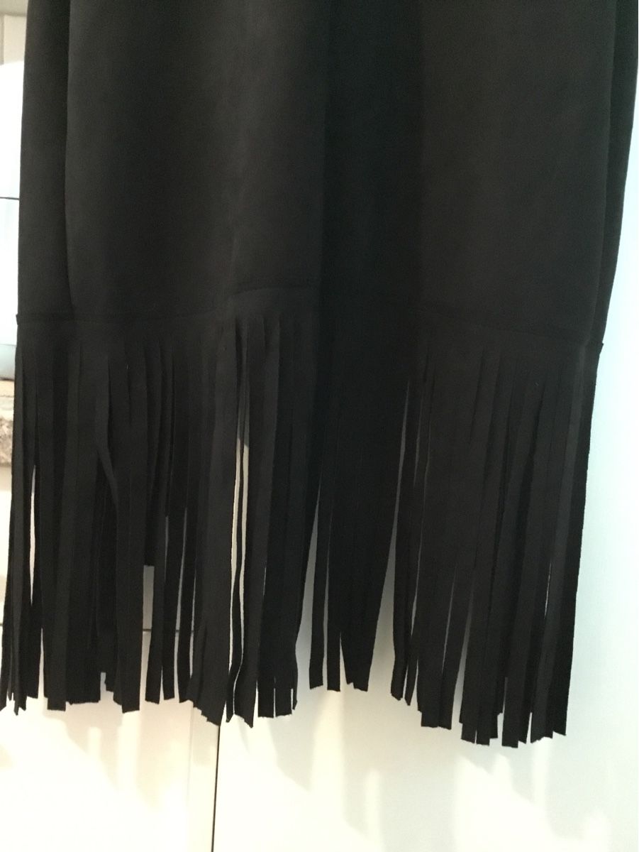 Gilets: Weste schwarz Fransen NEW COLLECTION Grösse one size  – D'occasion à Basel par ros_gw5v 3