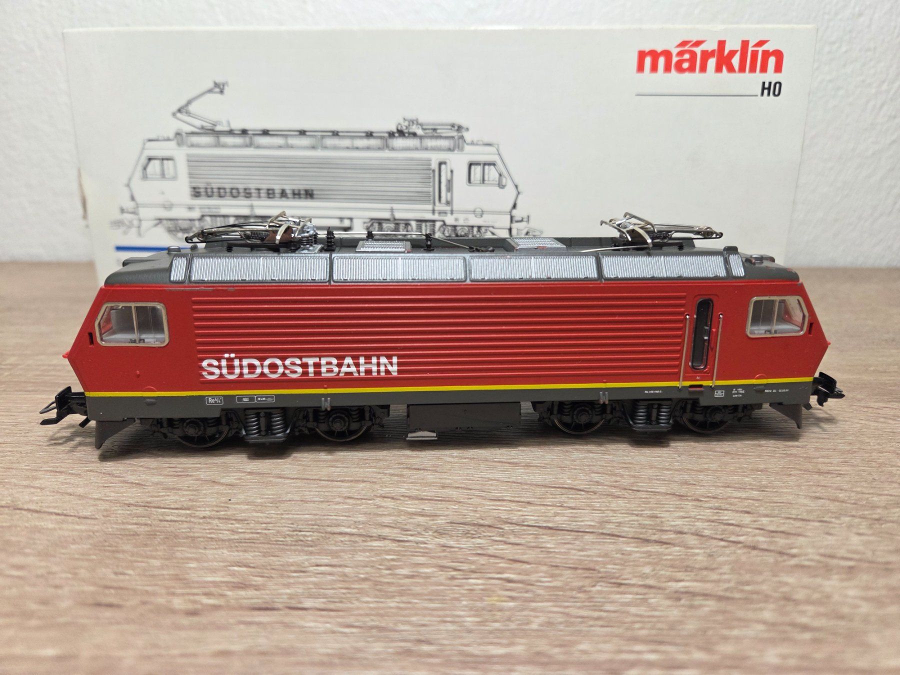 Märklin Modellini di ferrovie: Märklin 34301 E-Lok Re 446 Südostbahn Digital H0 – Usato da St-Aubin-Sauges venduto da Lo_Go