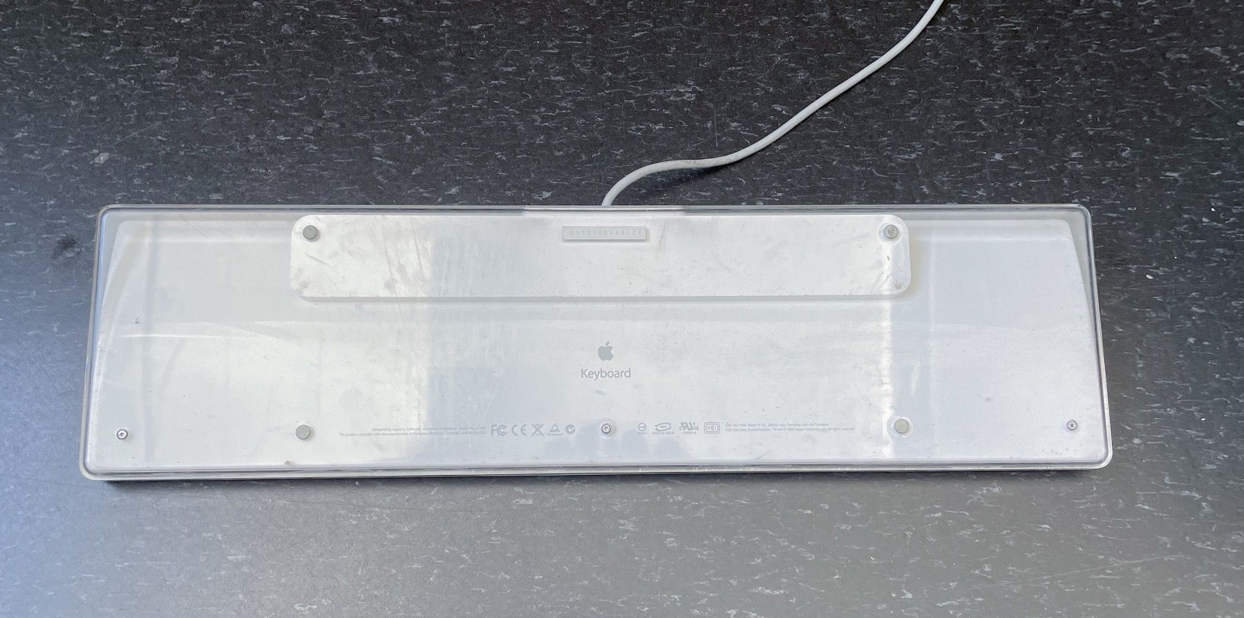 Apple Tastaturen: Apple Keyboard A1048 CH-DE Layout – Gebraucht aus Port von  1