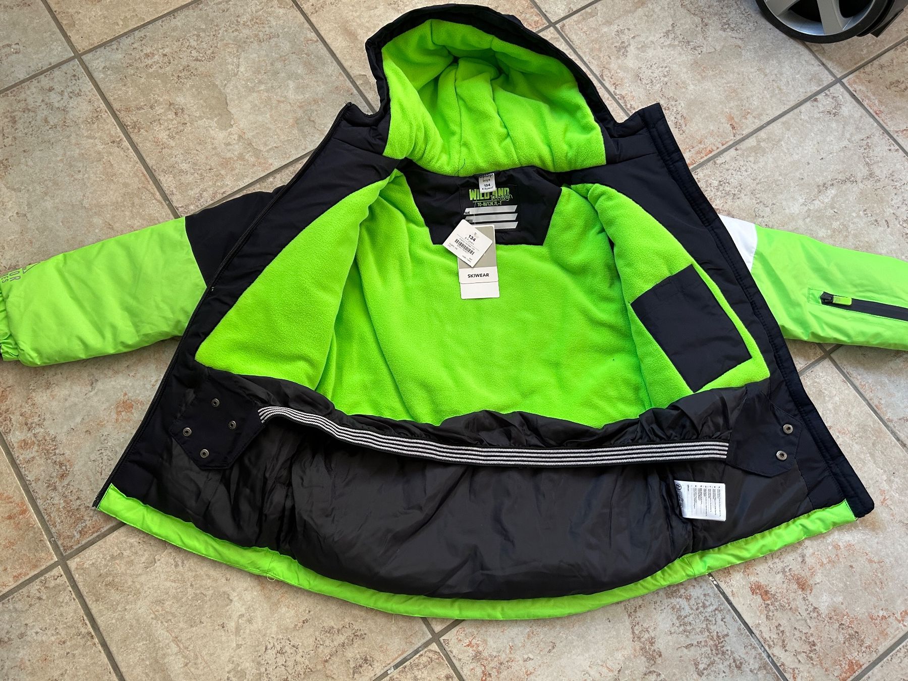 Giacche: Winterjacke, neu, Grösse 134 – Nuovo e nell'imballaggio originale da Reichenburg venduto da nanuk015 1