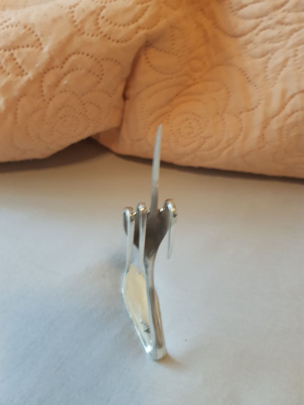 Tutte le decorazioni: Kunstobjekt Mittelfinger-Gabel selbststehend – Usato da Thun venduto da Shame 1