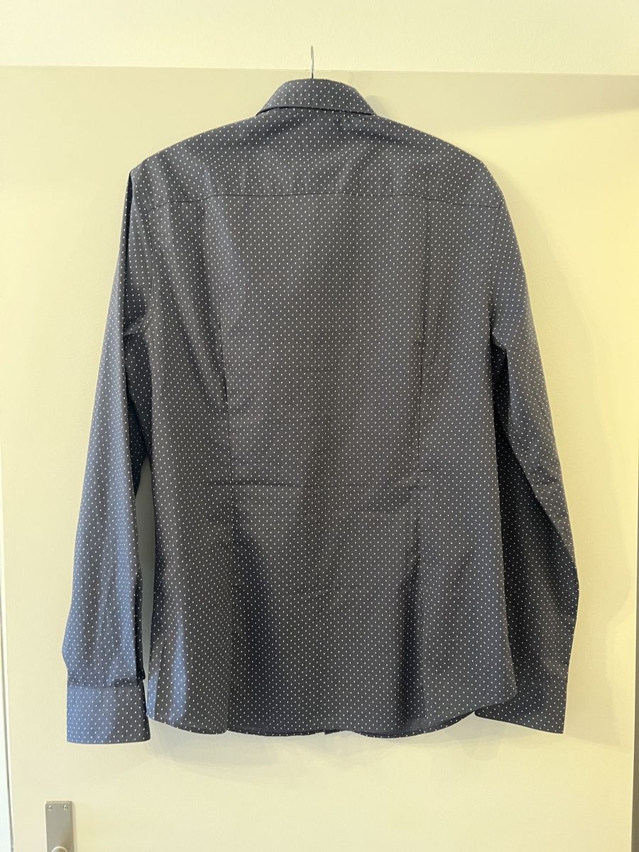 H&M Camicie: Männerhemd mit Punkten, neu Gr. M – Nuovo (secondo la descrizione) da Zürich venduto da ViolettRosenRot 2