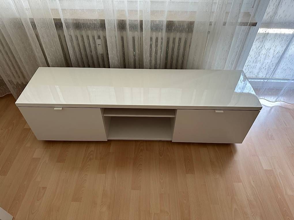 Ikea Mobili TV: TV Stand - IKEA BYÅS – Usato da Pratteln venduto da C803 2