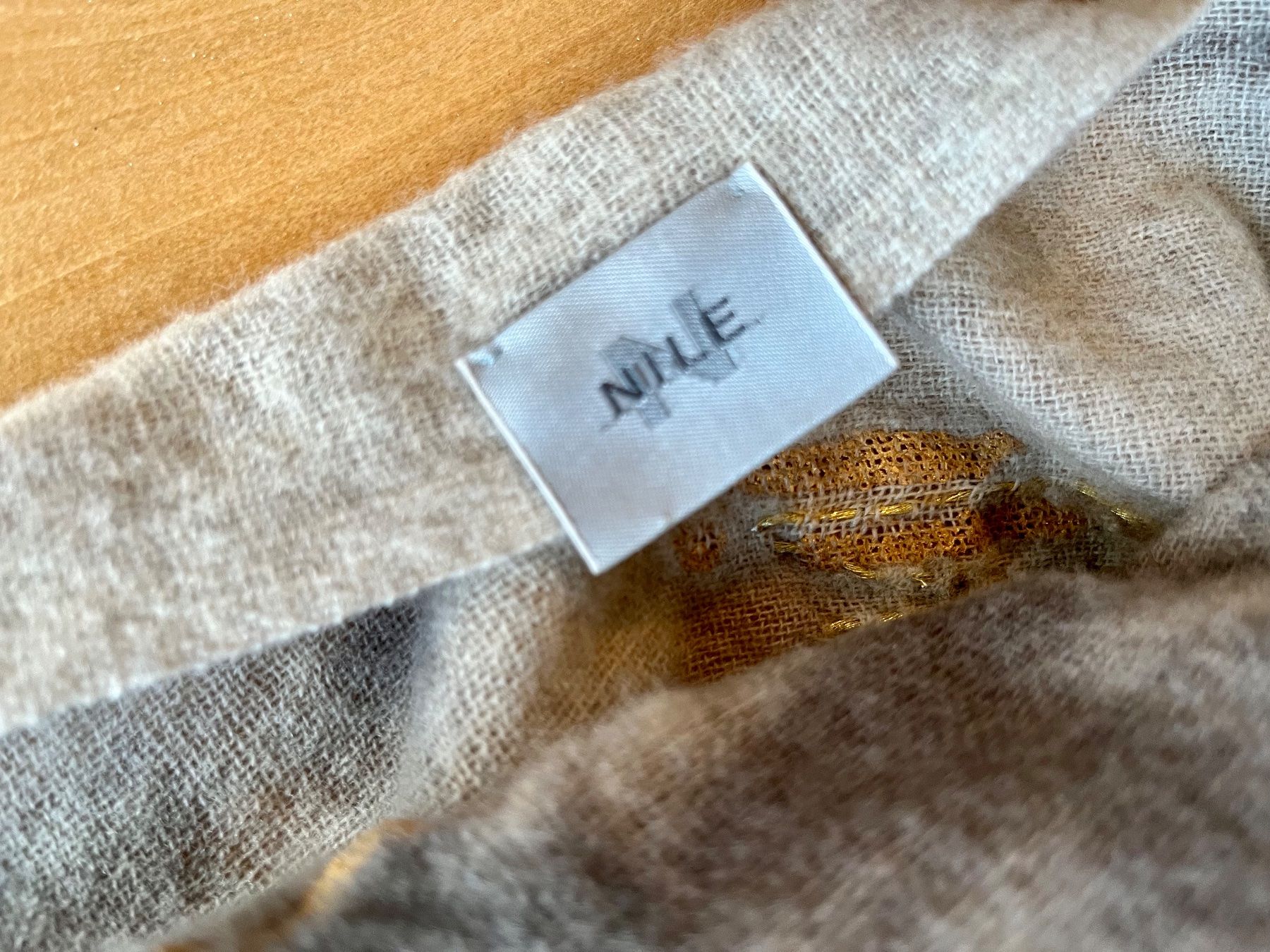 Nile Foulards, Tücher & Schals: Wunderschöner Woll-Schal von Nile – Gebraucht aus Scharans von frischerwind 2