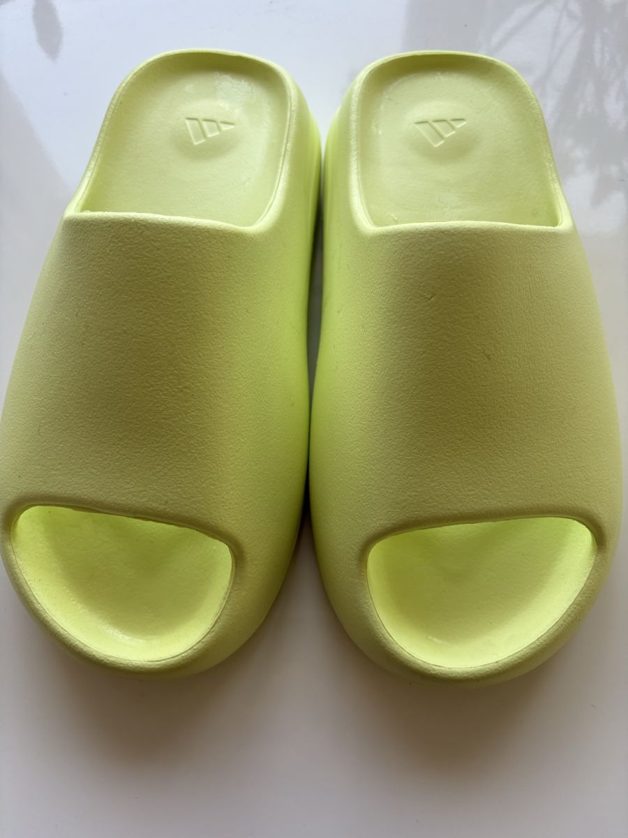 Altro in  Abbigliamento & Accessori: Neon-gelbe Pantoletten Slides, 39/40 – Nuovo (secondo la descrizione) da Zürich venduto da Auschra1