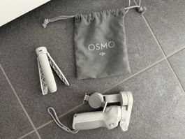 DJI Osmo Mobile 4 Gimbal gut erhalten mit Tasche