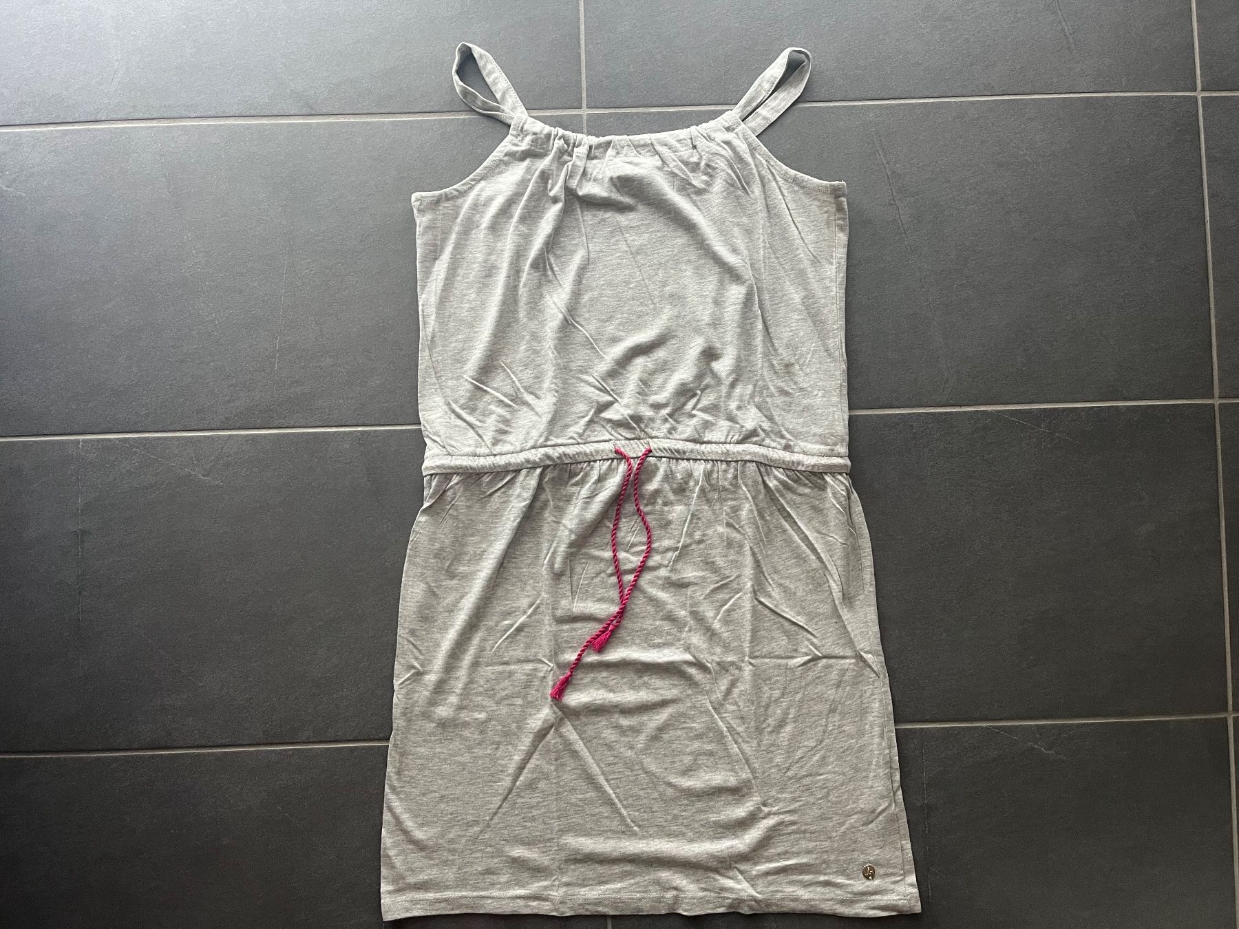 Robes: Hellgraues Kleid - Bluemotion (S) – Neuf (Voir description) à Wallenried par nfe_2xn6