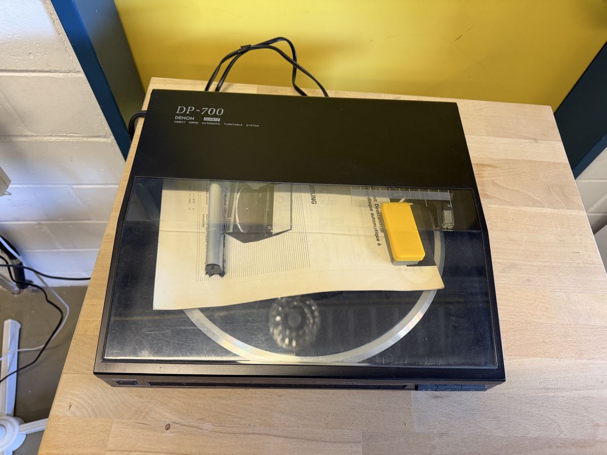 Denon Giradischi: DENON DP-700 Plattenspieler Direktantrieb Automatic  – Usato da Strengelbach venduto da RaenAntikDesign 3