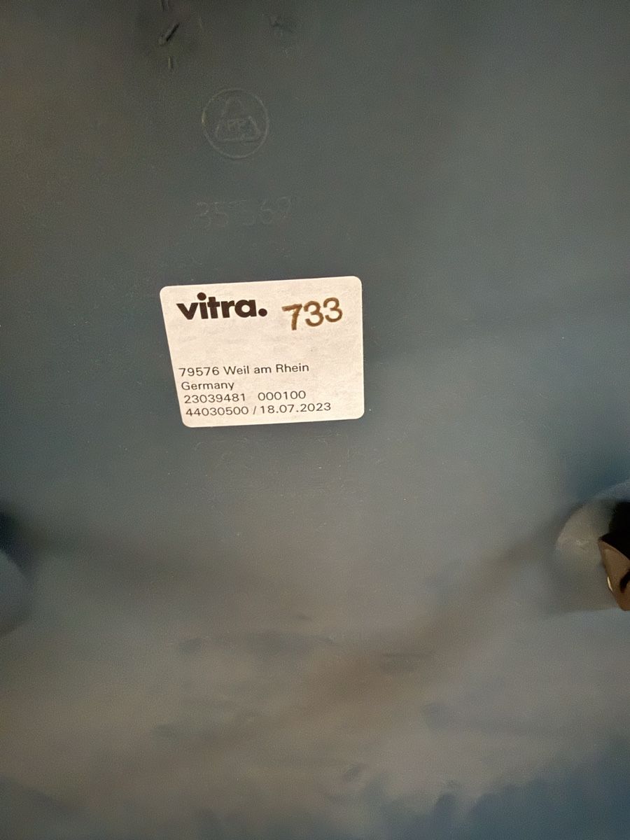 Vitra Sedie: Vitra Chaise Eames Plastic Side bleue 2 piéces bon état – Usato da Corsier-sur-Vevey venduto da dav_z7bl 1