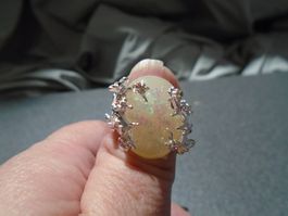 Ring Size 8, silberfarbig, Stein eierschalenweiss