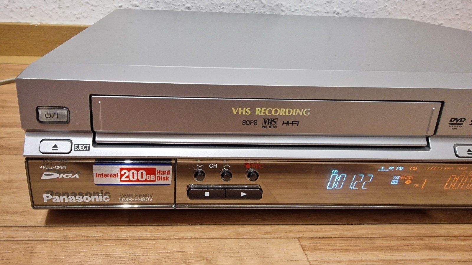 Panasonic Aufnahmegeräte: PANASONIC VCR /DVD/HDD REKORDER dmr e80 revidiert – Gebraucht aus Bettlach von bet_zy9k 4