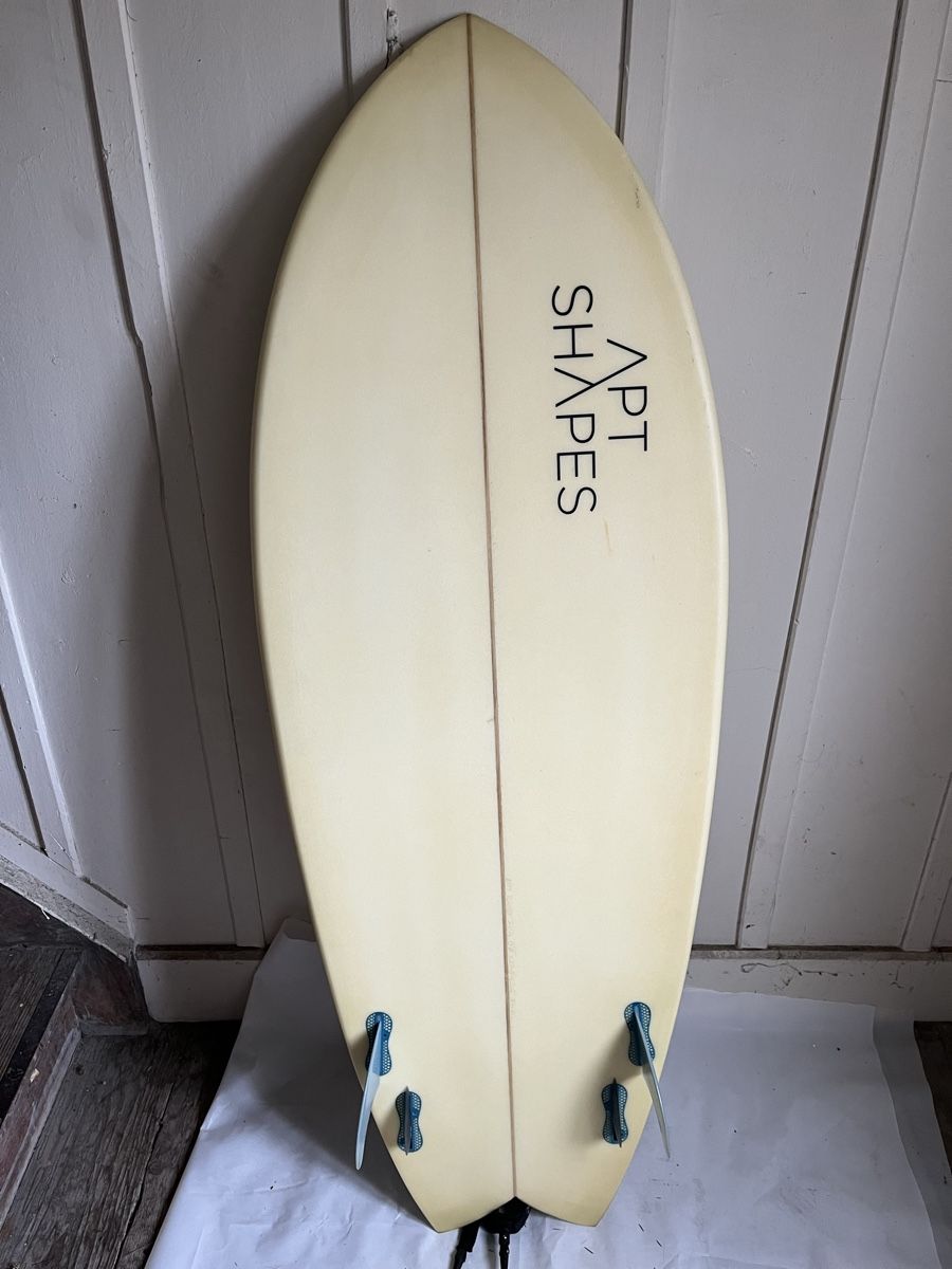 Tavole da surf e di nuoto: Surfboard – Usato da Zürich venduto da PaulHZurich 1