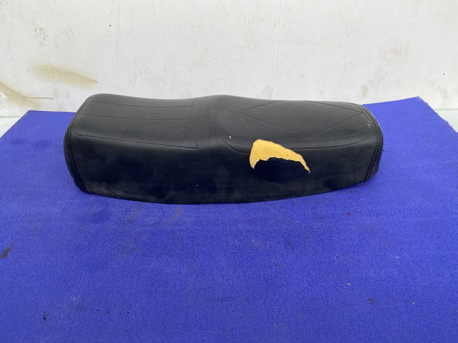 Selle & Accessori: Mofa Sattel – Difettoso da Vevey venduto da Chupita-met 3