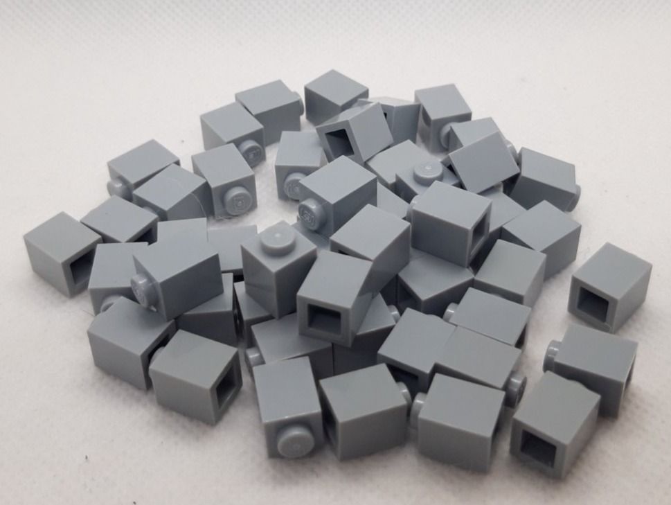Lego Giocattoli: Lego 50 Stk. Brick 1x1 (hellgrau) – Usato da Inwil venduto da Dokyiioto 1