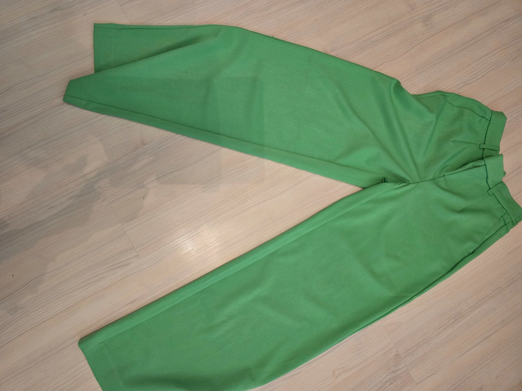Pantaloni: Stoffhose – Usato da Gutenswil venduto da evita.64