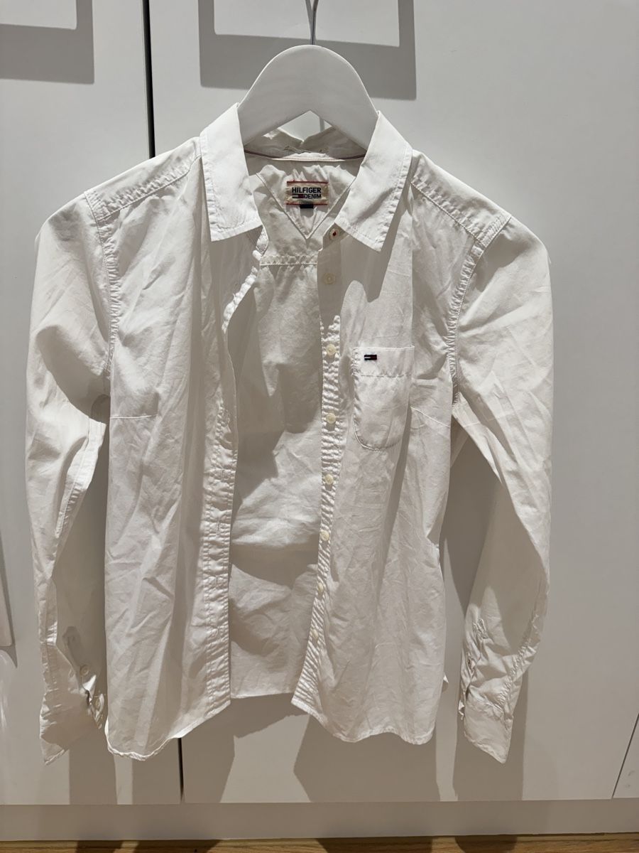 Tommy Hilfiger Camicette: Weisses Hemd von Hilfiger Denim – Usato da Bremgarten AG venduto da val_ch