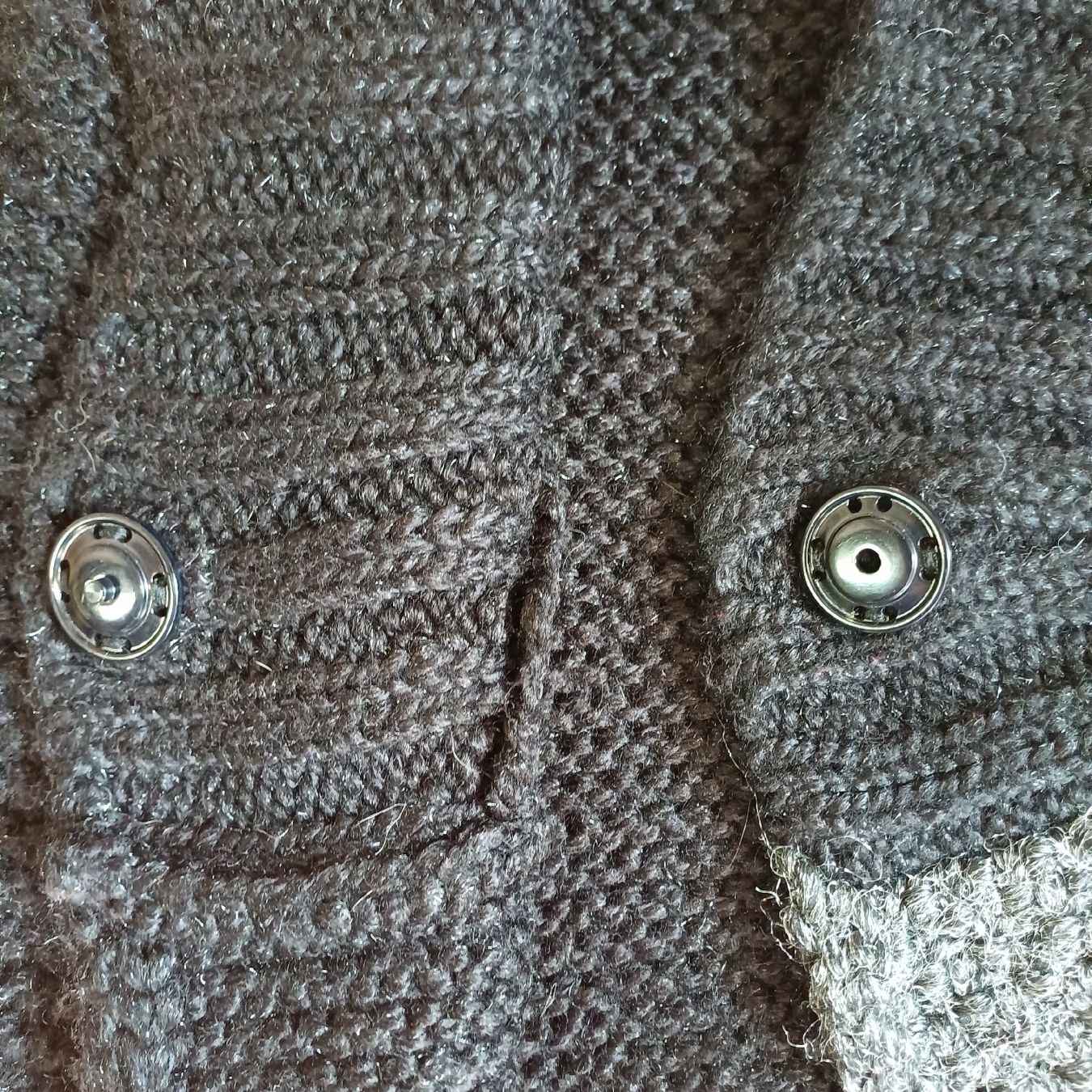 Giacche: Tuzzi schwarz/ grau Strickjacke im 38 – Usato da Merenschwand venduto da Brockinell 2