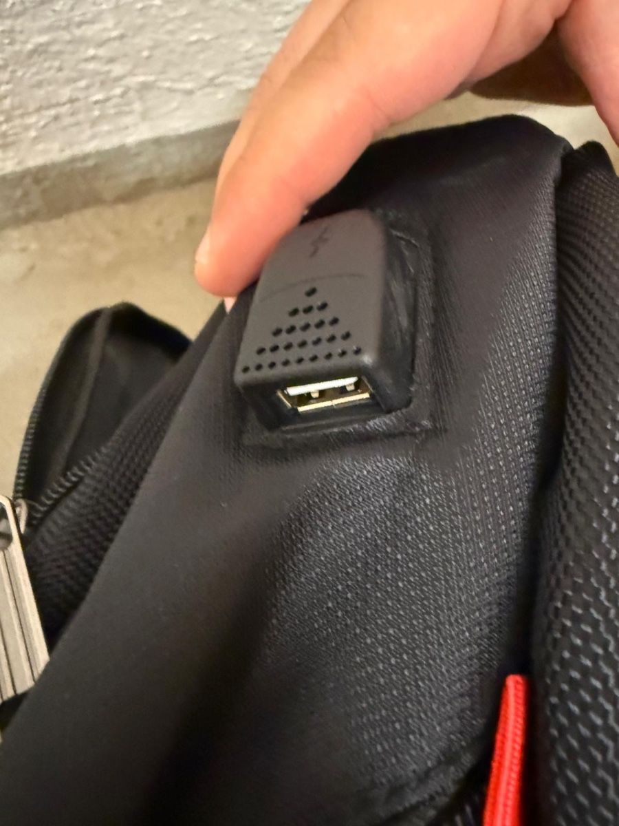 Borse: 2x Tasche mit usb – Nuovo (secondo la descrizione) da Dietikon venduto da Ismail2060 2