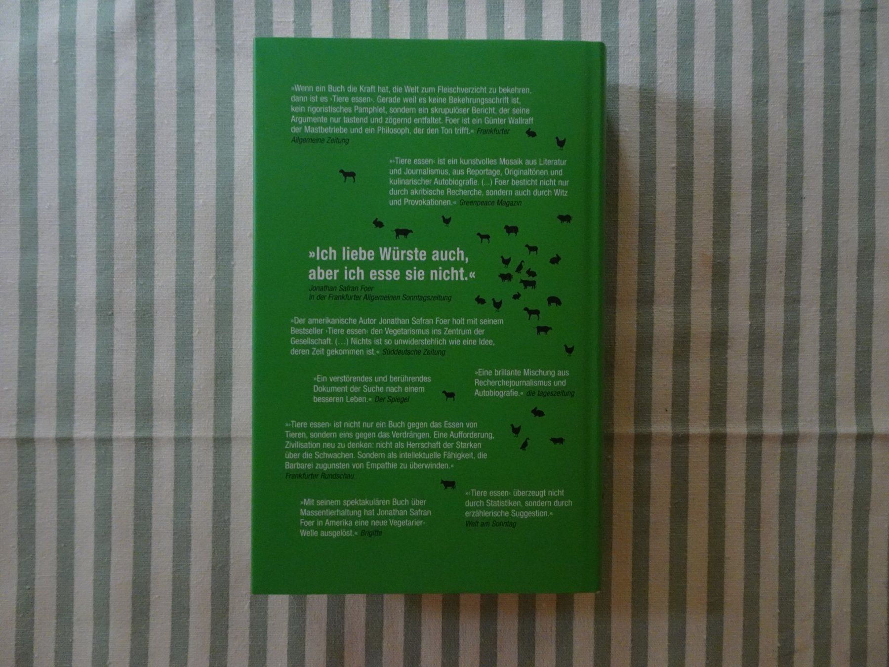 Libri: Jonathan Safran Foer - Tiere Essen - B220 – Usato da Küssnacht am Rigi venduto da Bookslove-Divers 1