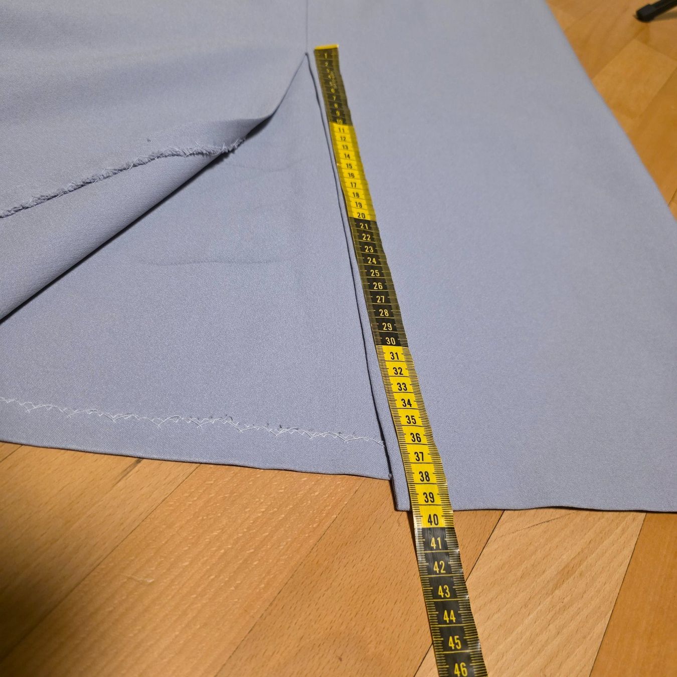 Vestiti: Vintage graues Kleid, handgenäht, Gr. L – Usato da Wald ZH venduto da CapLux 9