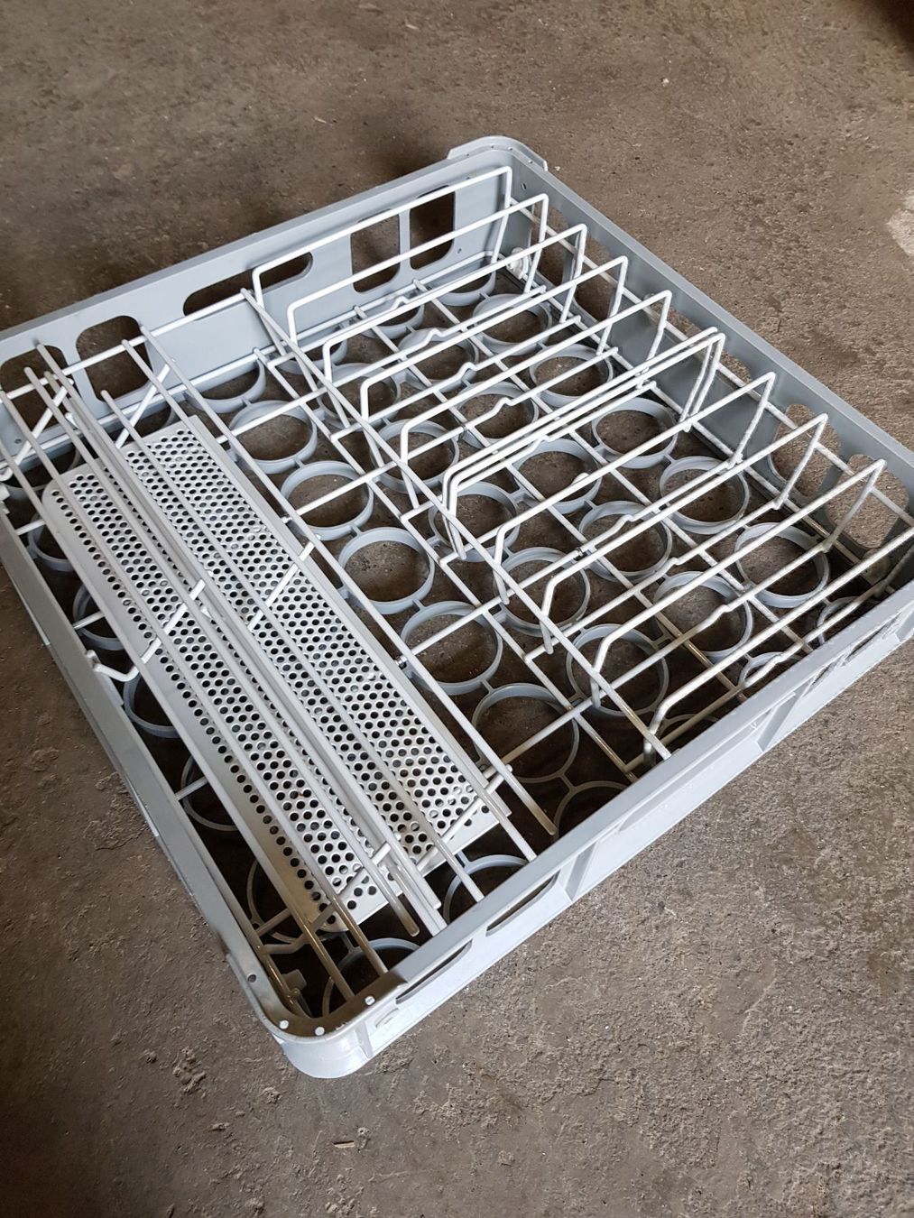 Cucine complete: Geschirrspüler Korb – Usato da Wuppenau venduto da Gastro-Wuppenau 1