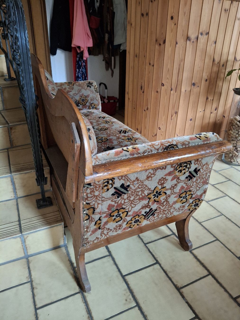 Sofas: Antikes Sofa (ev. Biedermeierstil?) – Gebraucht aus Winden von Teichmonster 1