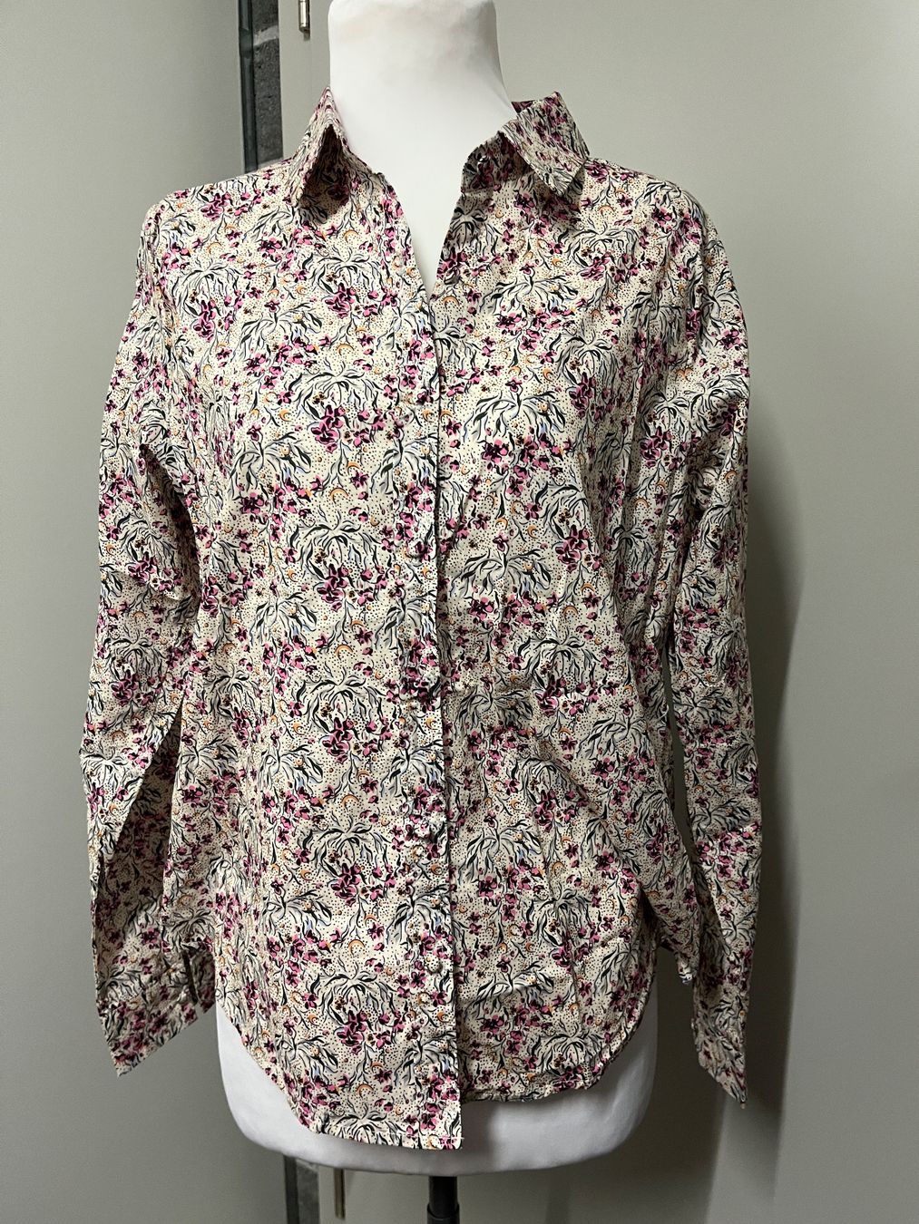 Camicette: Bluse mit Blumen, Baumwolle, Gr. S/M, NP 59.- – Nuovo e nell'imballaggio originale da Interlaken venduto da Jasmin_Flower