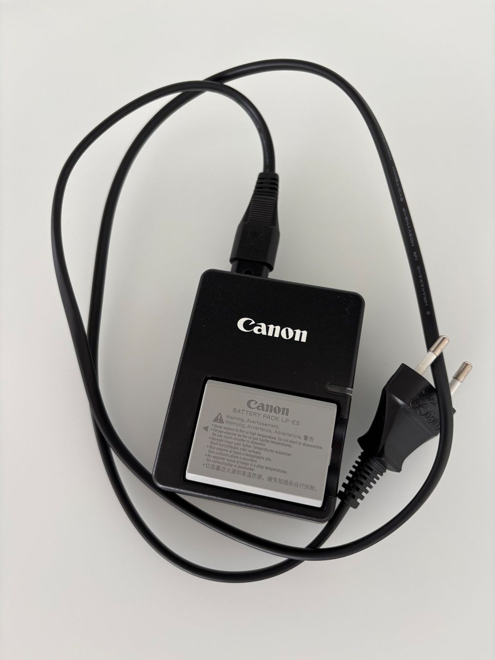 Canon Fotocamera: Canon EOS 500D  inkl. Akku und Ladegerät – Usato da Aesch LU venduto da Rovo 4