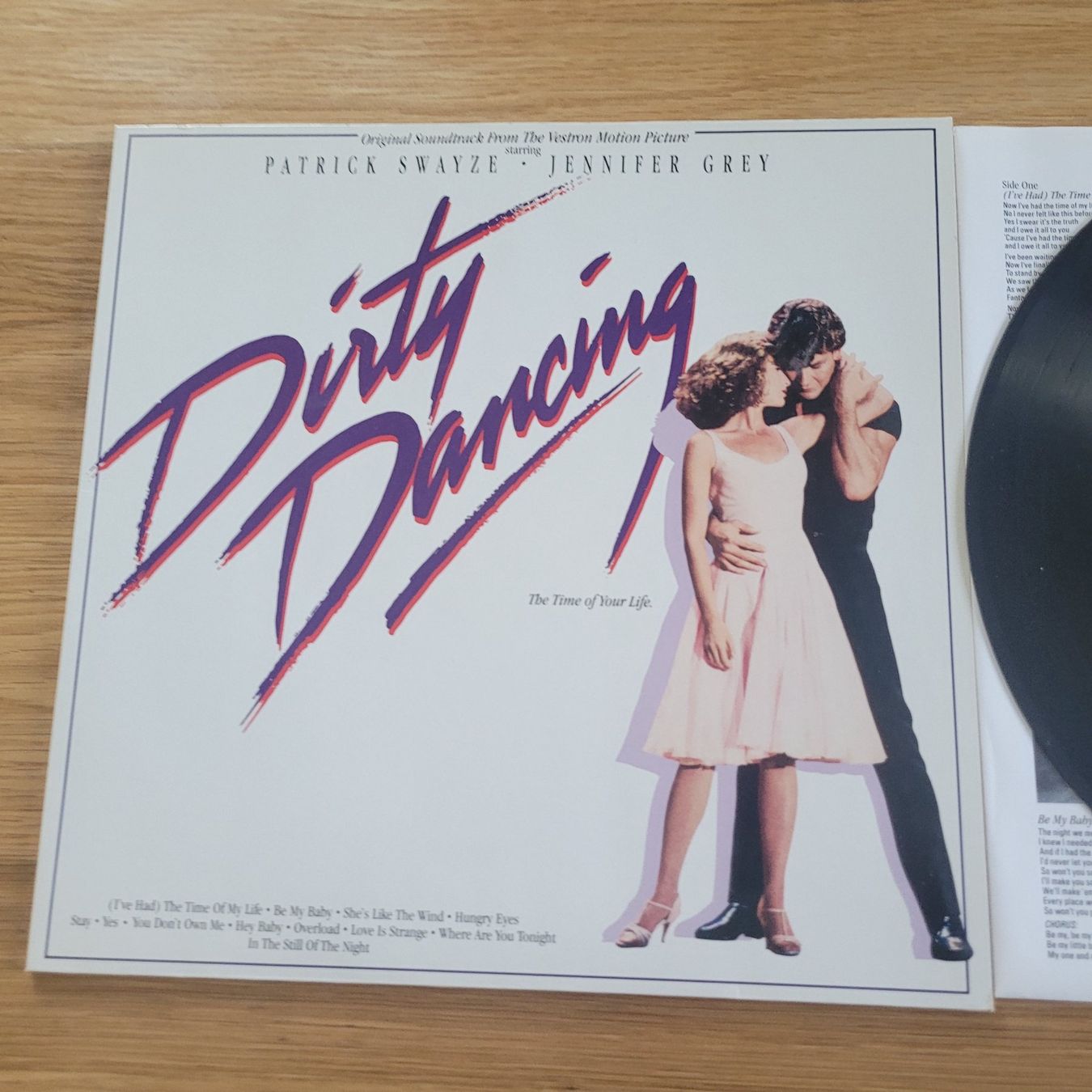 Dischi in vinile: LP Vinyle Dirty Dancing Patrick Swayze & Jennifer Grey – Usato da Reconvilier venduto da itzlittlerabbit 1