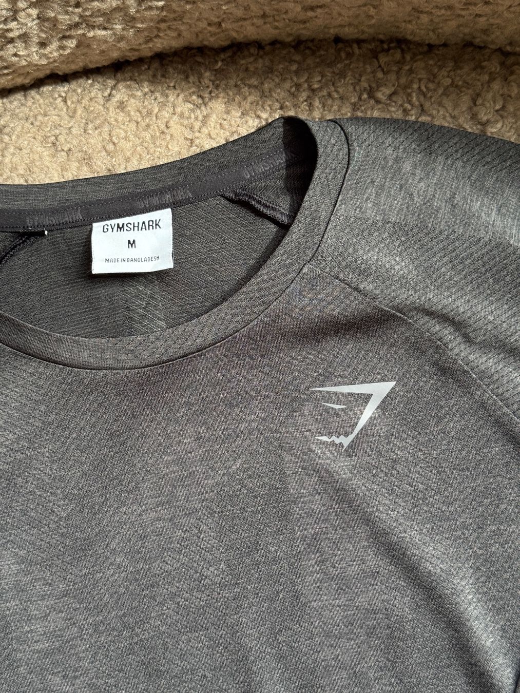 Gymshark T-shirt: Gymshark | Langarmshirt – Nuovo (secondo la descrizione) da Horgen venduto da onur_5 3